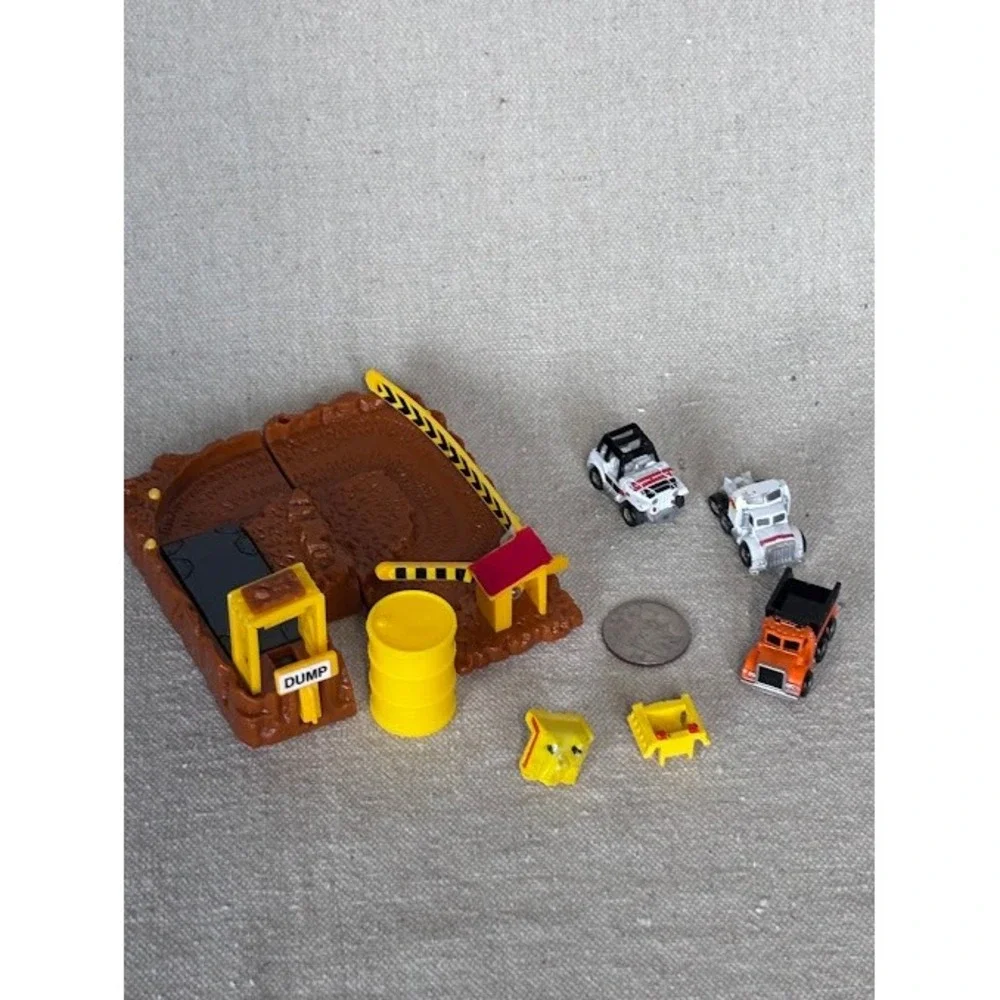 Micro Machines Construction Set Mini Vehicles Dump‎ Truck Playset Toy Lot